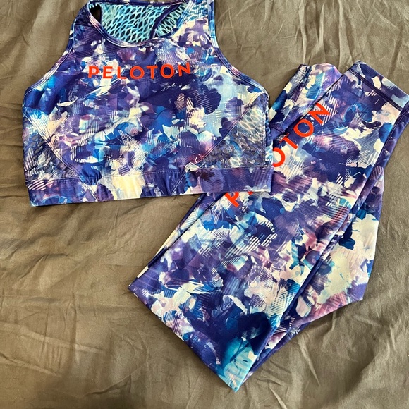 Used High Waist Peloton Legging - Picture 6 of 7